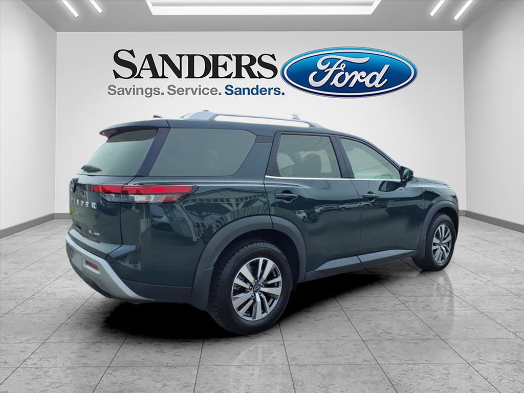 Used 2023 Nissan Pathfinder SL image 2