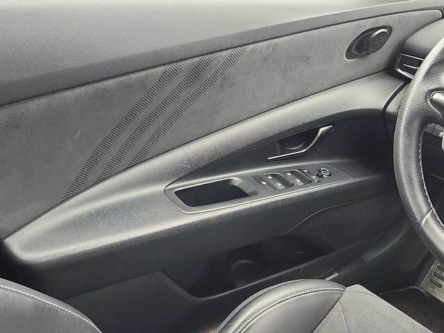 Used 2023 Hyundai Elantra N FWD image 11