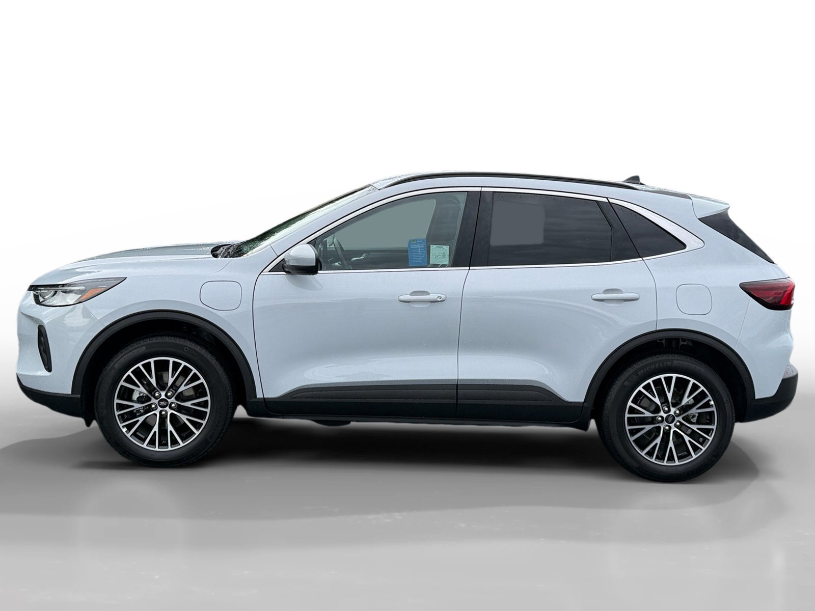 Certified 2025 Ford Escape SE image 6