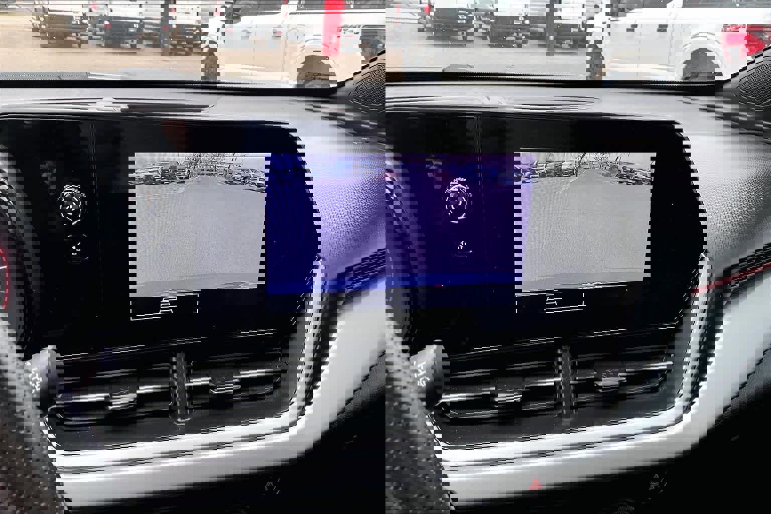 Used 2025 Chevrolet Trax RS w/ Driver Confidence Package image 26