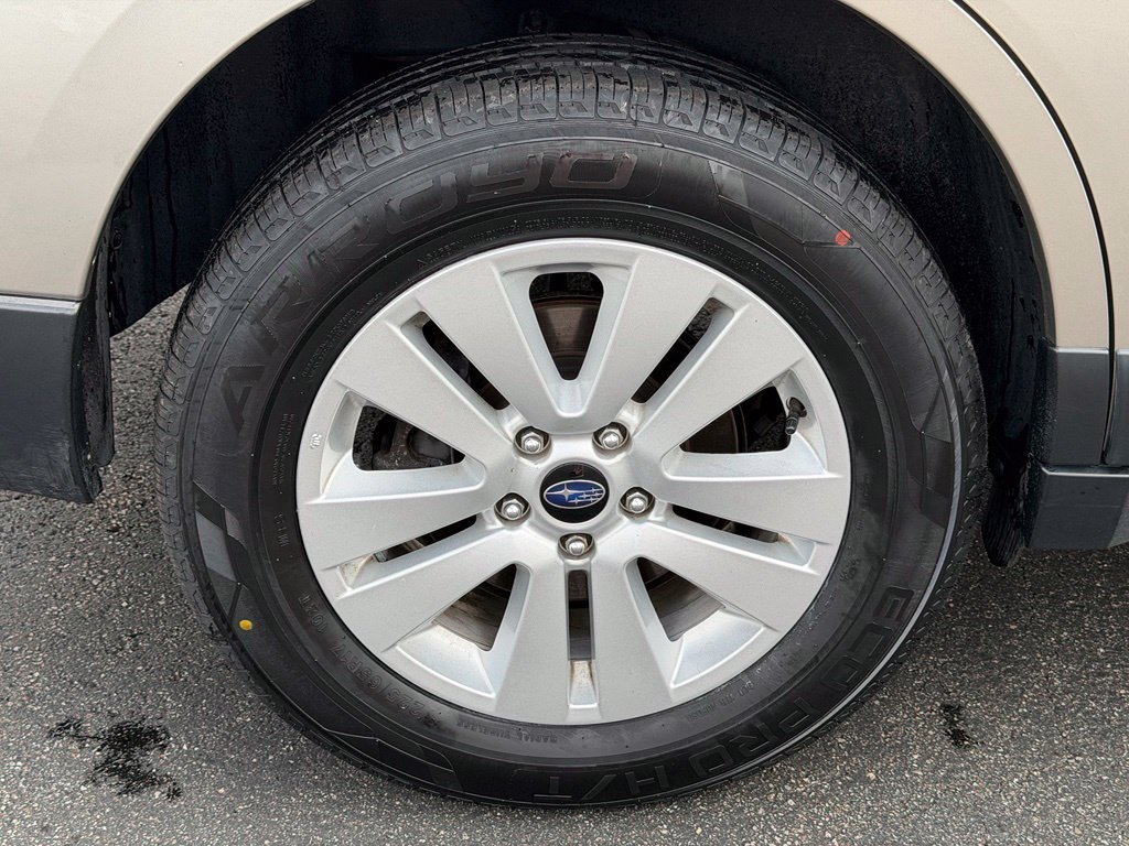 Used 2019 Subaru Outback 2.5i Premium AWD/4WD image 41
