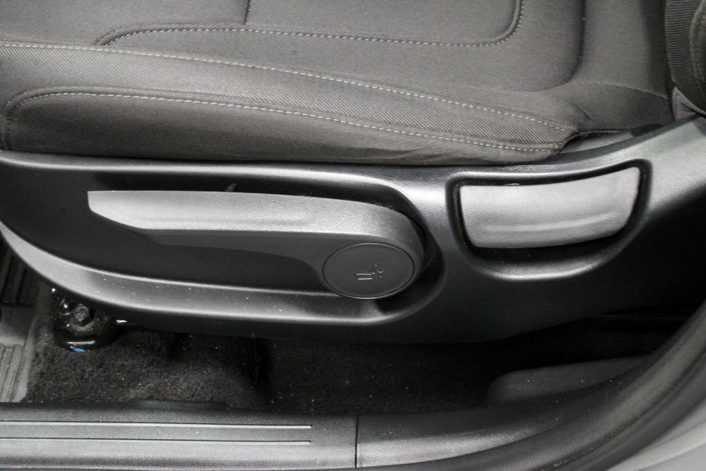 Used 2025 Hyundai Tucson SE FWD image 24