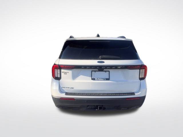 Certified 2026 Ford Explorer Active RWD image 8