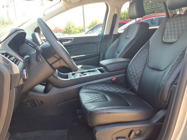 Certified 2023 Ford Edge Titanium AWD/4WD image 3