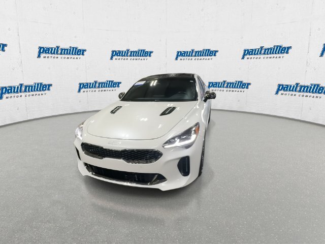 Used 2022 Kia Stinger GT2 w/ Red Interior Color Package RWD image 4