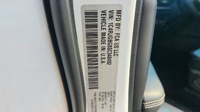 Used 2025 Jeep Grand Cherokee Limited image 38