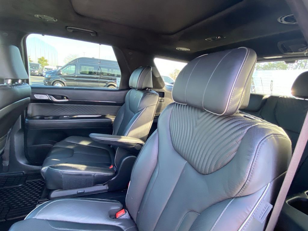 Used 2024 Hyundai Palisade Calligraphy image 23