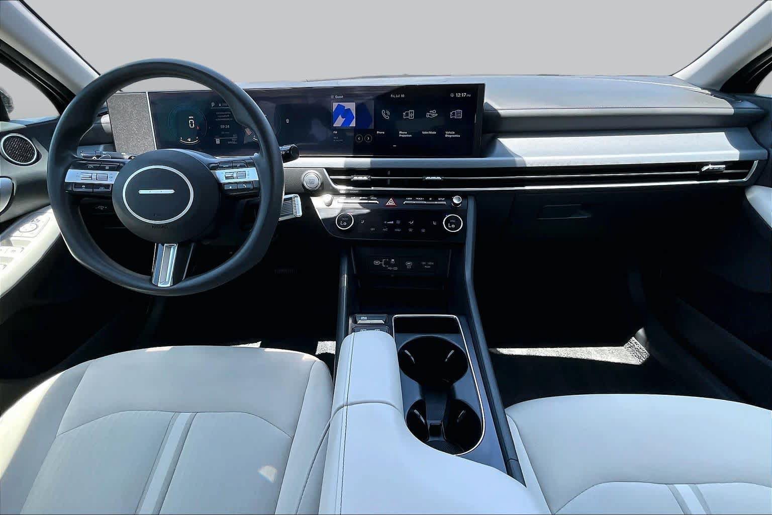 Used 2025 Hyundai Sonata SEL FWD image 14