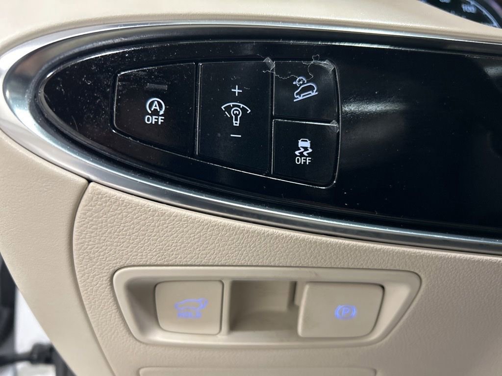 Used 2022 Genesis GV70 2.5T image 11