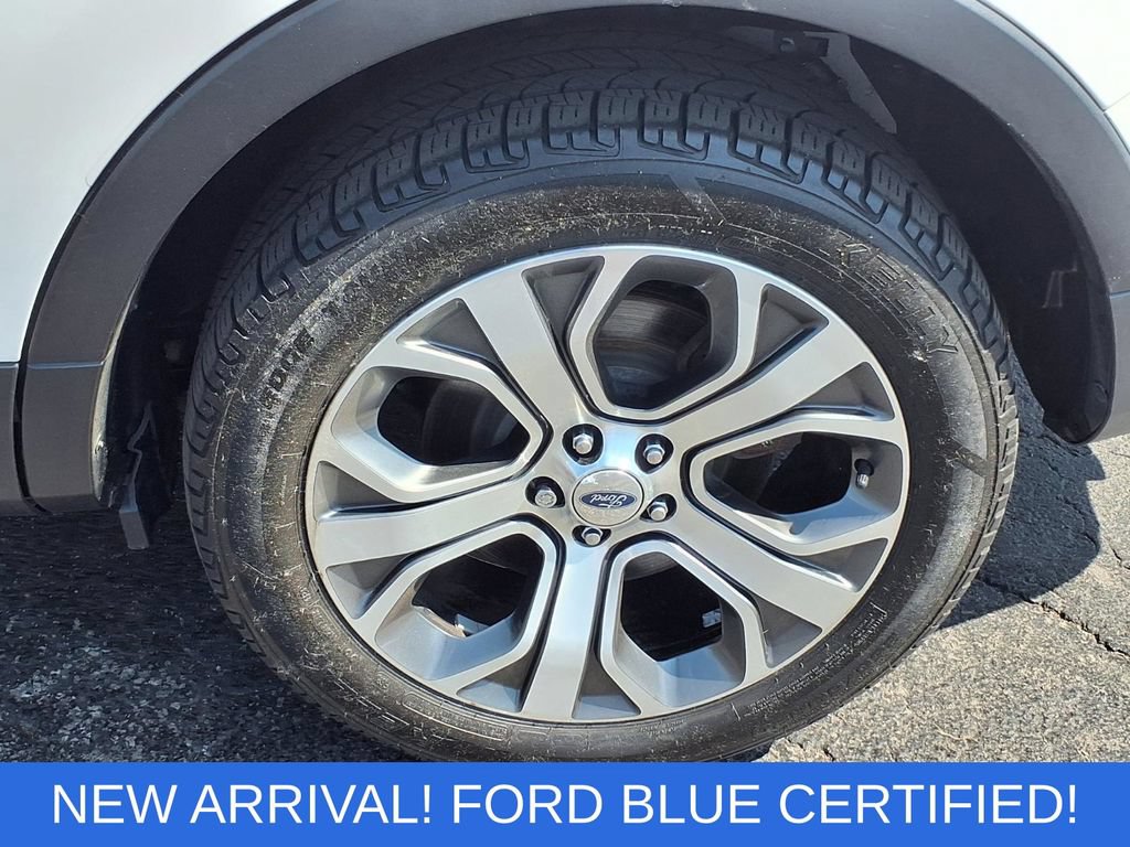 Certified 2019 Ford Explorer Limited w/ Limited Luxury Package AWD/4WD image 30