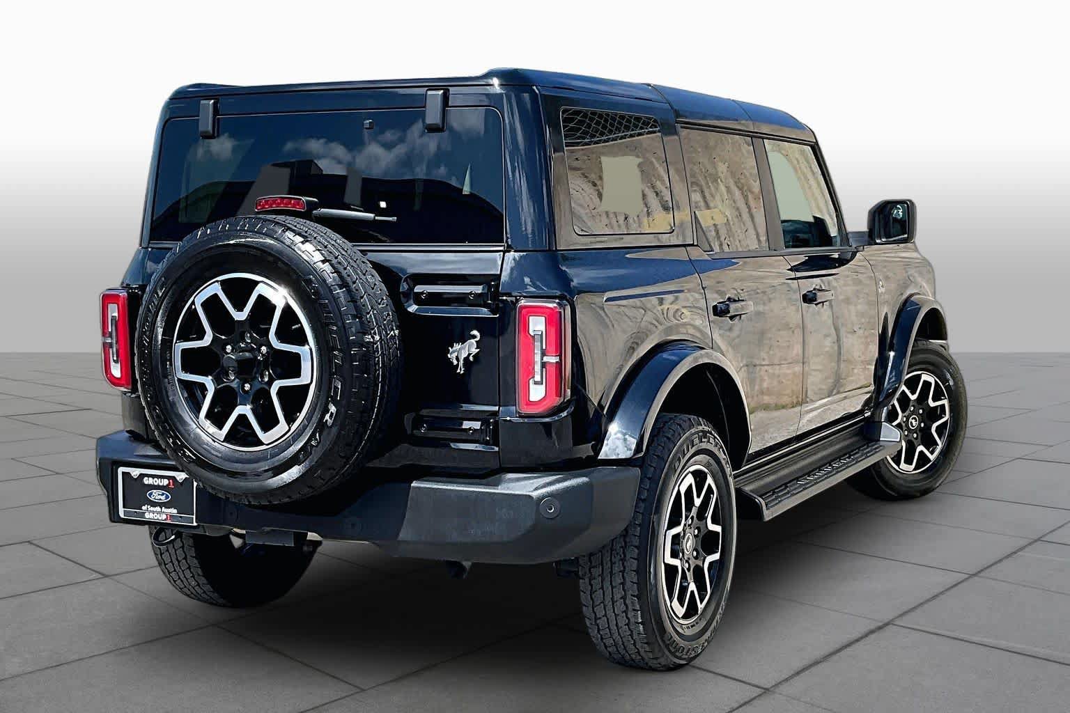 Certified 2025 Ford Bronco Outer Banks AWD/4WD image 7