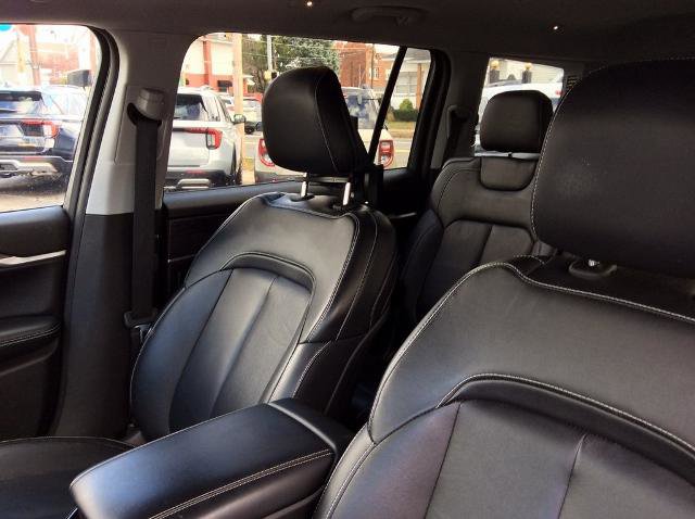 Used 2022 Jeep Grand Cherokee L Limited image 25