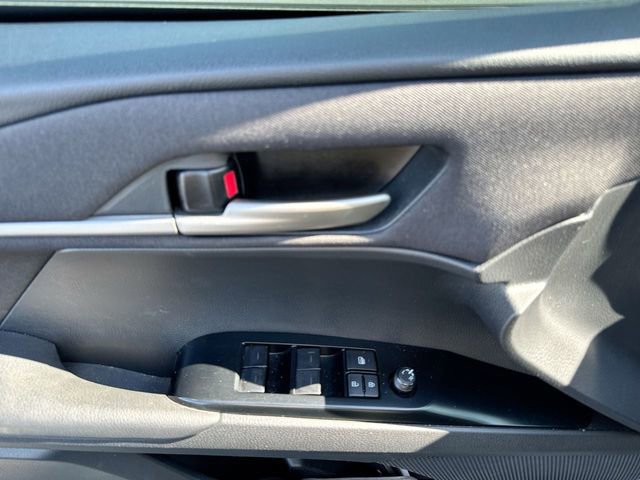 Used 2025 Toyota Camry LE image 14