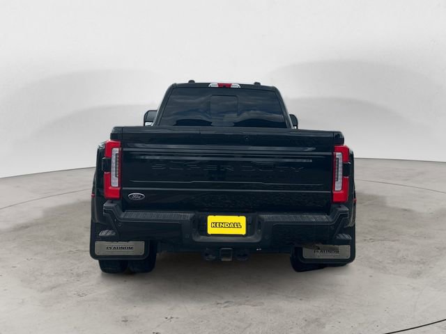 Certified 2025 Ford F450 Platinum w/ FX4 Off-Road Package AWD/4WD image 4