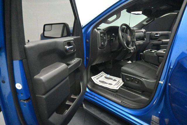 Used 2022 Chevrolet Silverado 1500 Custom w/ LPO, Dark Essentials Package AWD/4WD image 25