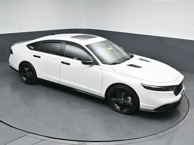 Used 2025 Honda Accord Sport image 45