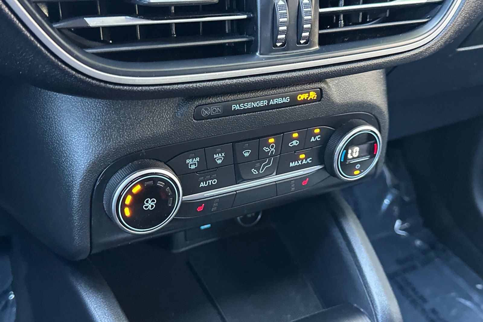 Certified 2020 Ford Escape SE AWD/4WD image 28