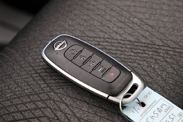 Used 2025 Nissan Rogue SV AWD/4WD image 31