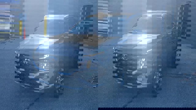 Used 2023 Hyundai Santa Fe SE image 5