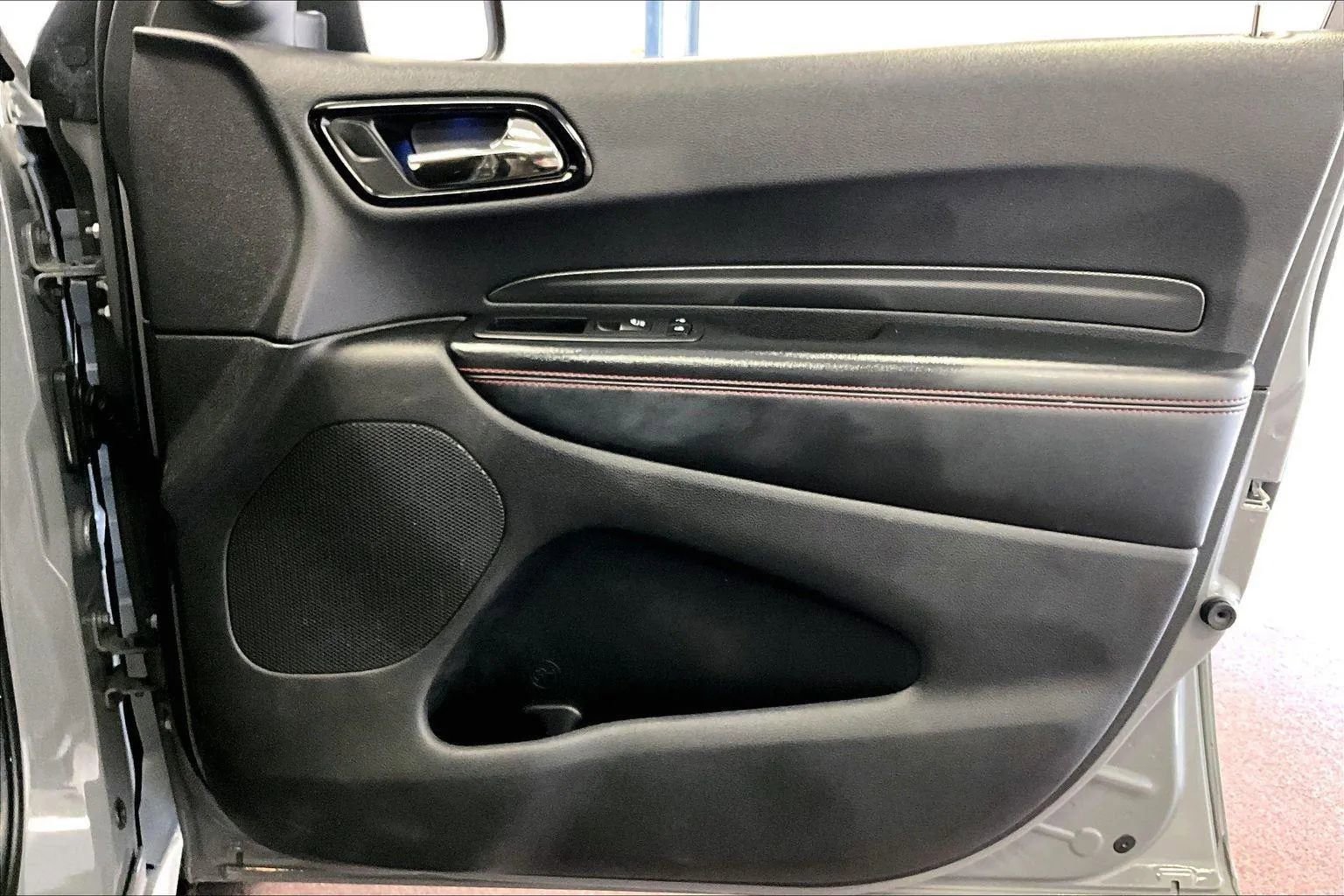 Used 2023 Dodge Durango GT image 23