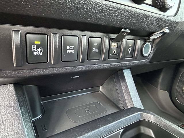 Used 2017 Toyota Tacoma TRD Pro AWD/4WD image 30