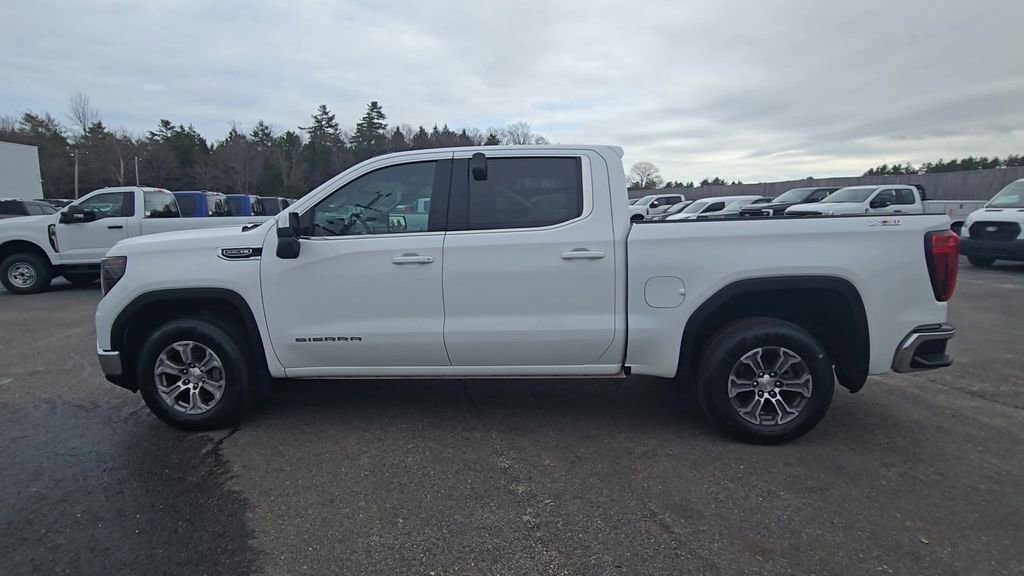 Used 2022 GMC Sierra 1500 SLE AWD/4WD image 16