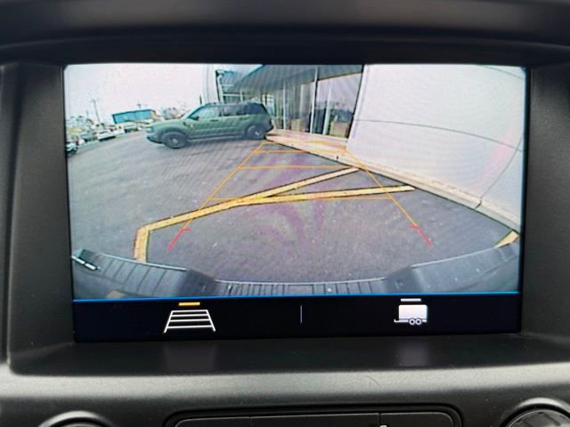 Used 2021 Chevrolet Colorado LT w/ LT Convenience Package image 16