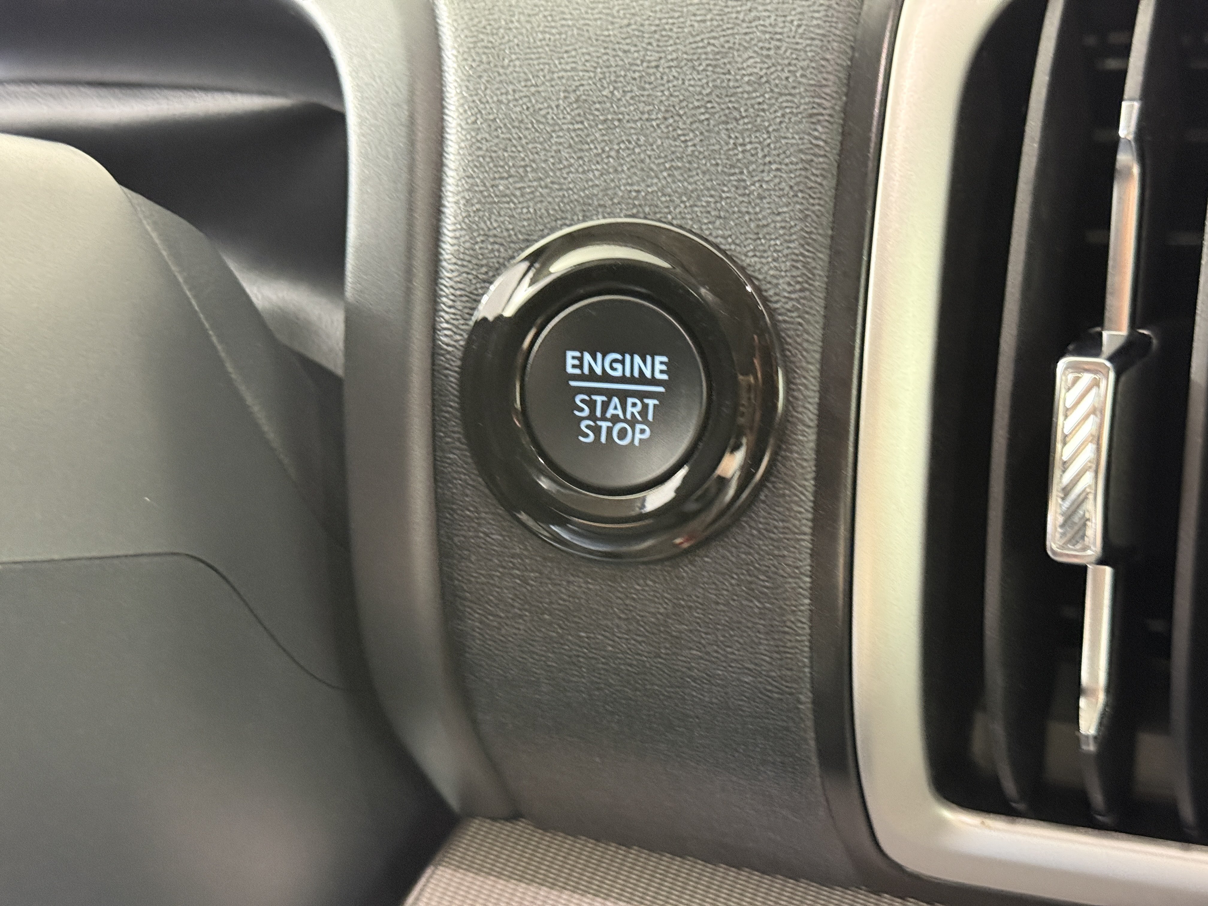 Certified 2025 Ford Expedition Active RWD image 29
