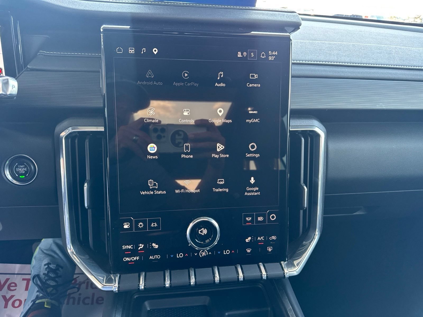 Used 2024 GMC Acadia Elevation w/ Black Edition FWD image 33