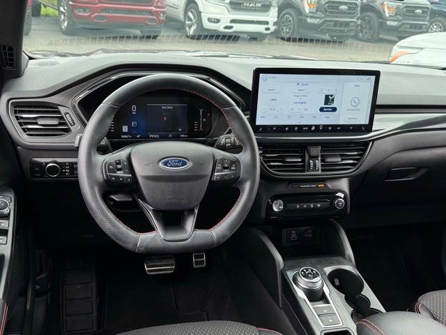 Certified 2024 Ford Escape ST-Line w/ Tech Pack #1 AWD/4WD image 7
