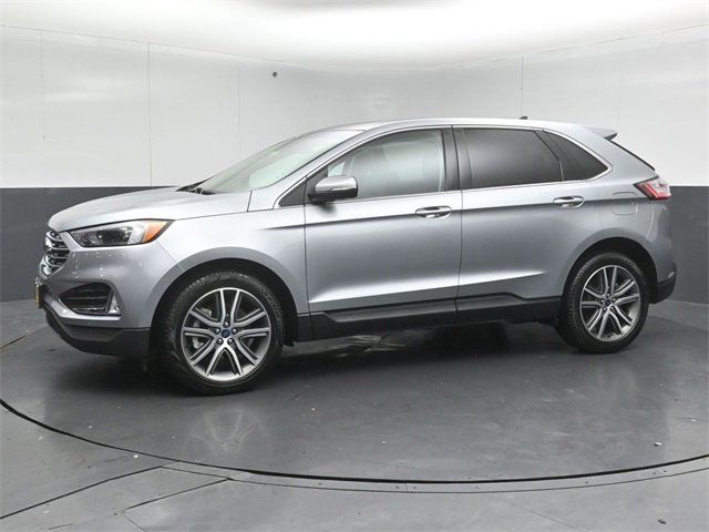 Certified 2022 Ford Edge Titanium w/ Class II Trailer Tow Package image 2