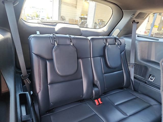 Certified 2025 Ford Explorer ST-Line w/ ST-Line Street Pack AWD/4WD image 32