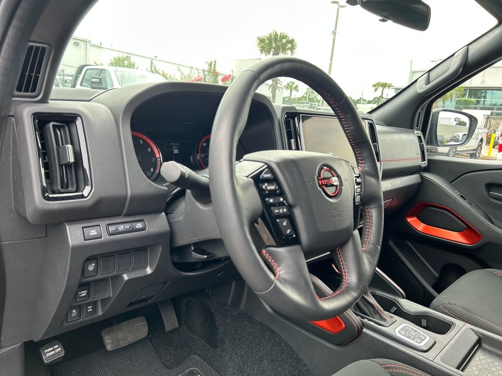 Used 2026 Nissan Frontier PRO-4X AWD/4WD image 10