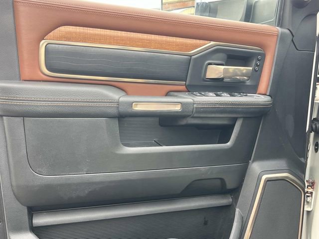 Used 2019 RAM 3500 Limited w/ Max Tow Package image 27