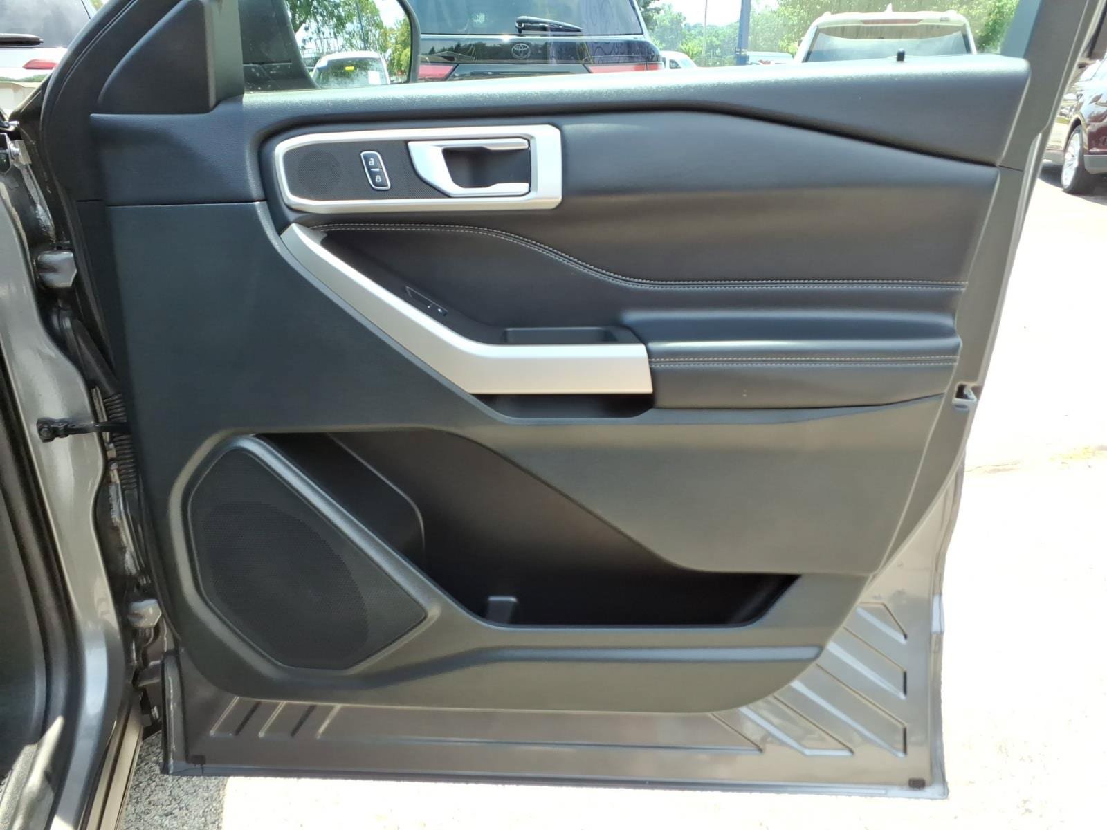 Certified 2023 Ford Explorer XLT AWD/4WD image 29