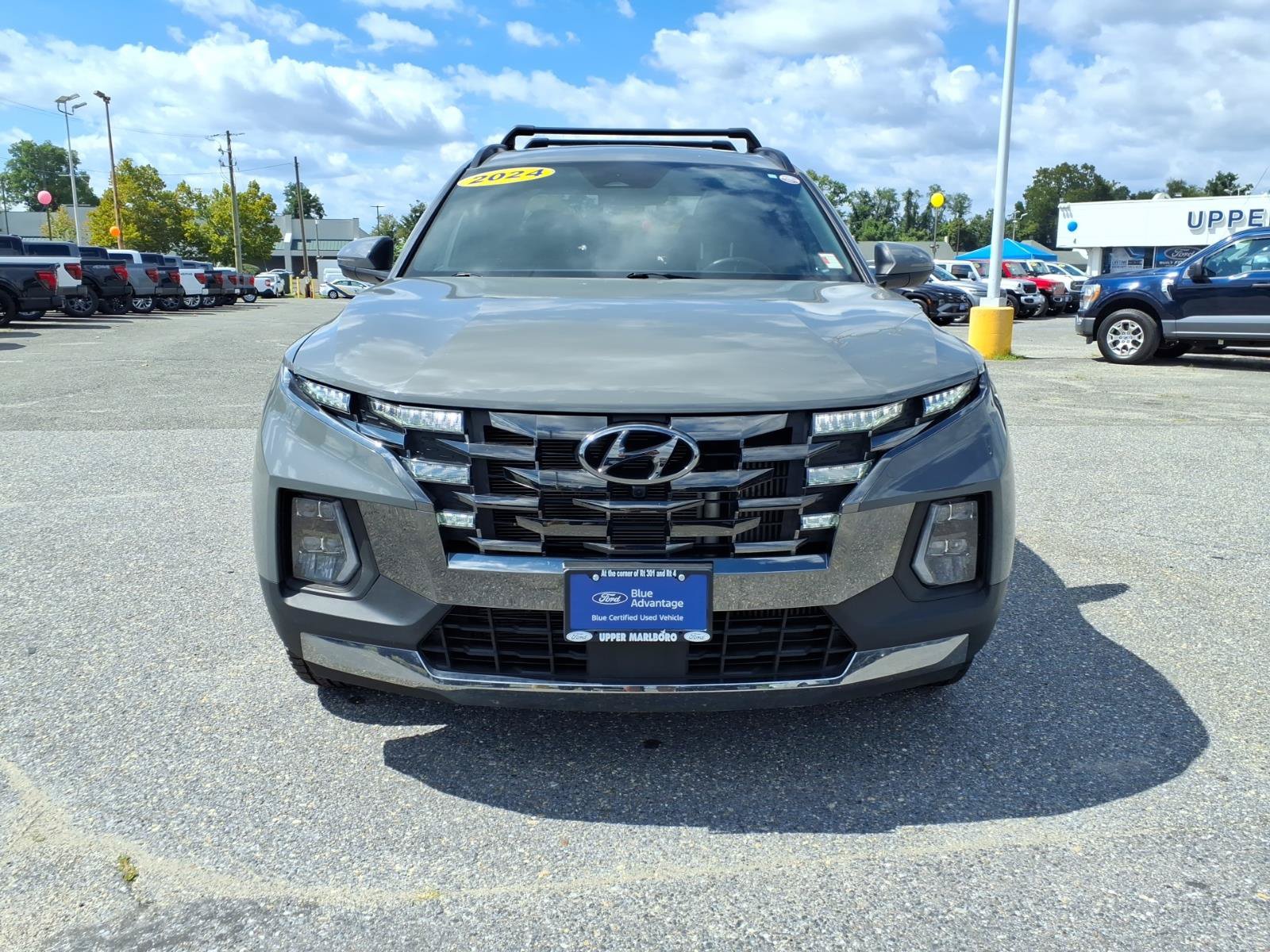 Used 2024 Hyundai Santa Cruz Limited AWD/4WD image 2