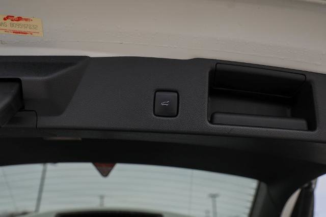 Certified 2021 Ford Escape Titanium w/ Class II Trailer Tow Package image 17