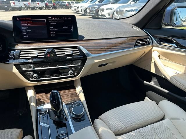 Used 2023 BMW 530i xDrive w/ Convenience Package AWD/4WD image 14