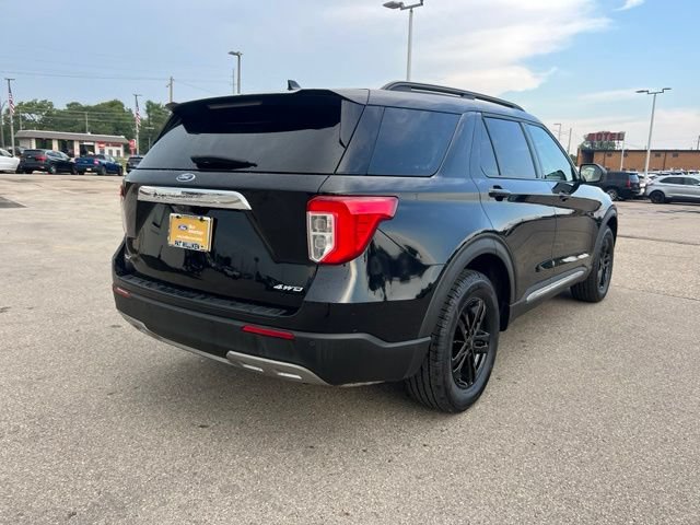 Certified 2023 Ford Explorer XLT w/ Equipment Group 202A AWD/4WD image 4