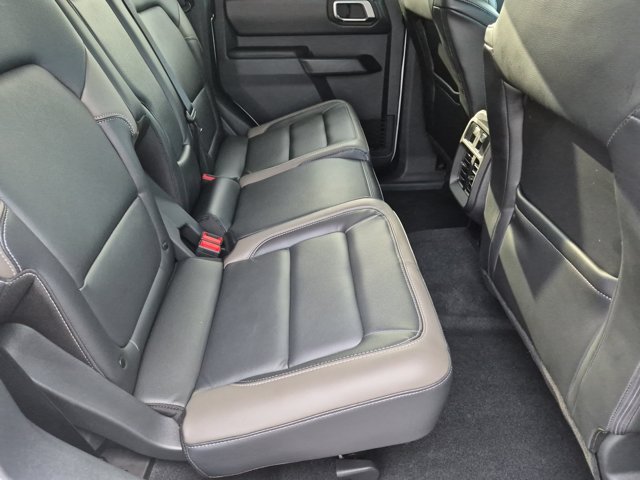 Certified 2025 Ford Bronco Outer Banks w/ Sasquatch Package AWD/4WD image 24