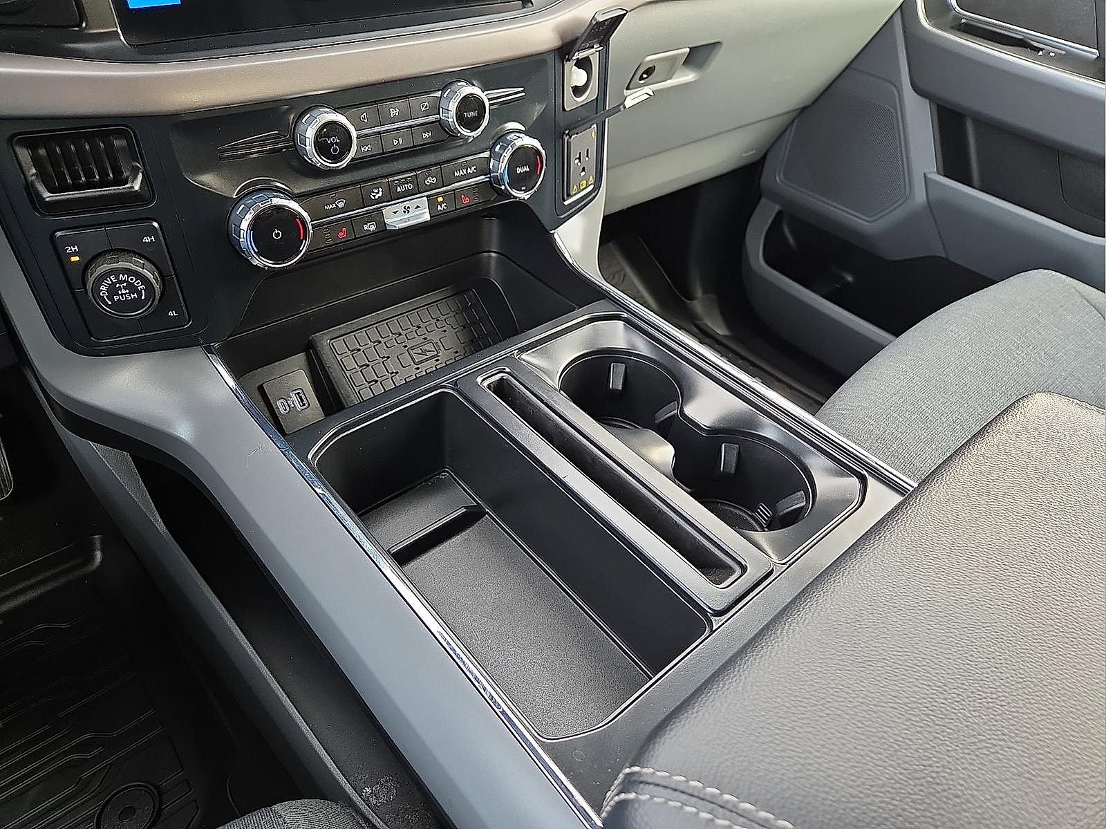 Certified 2024 Ford F150 XLT w/ Equipment Group 302A MID image 25