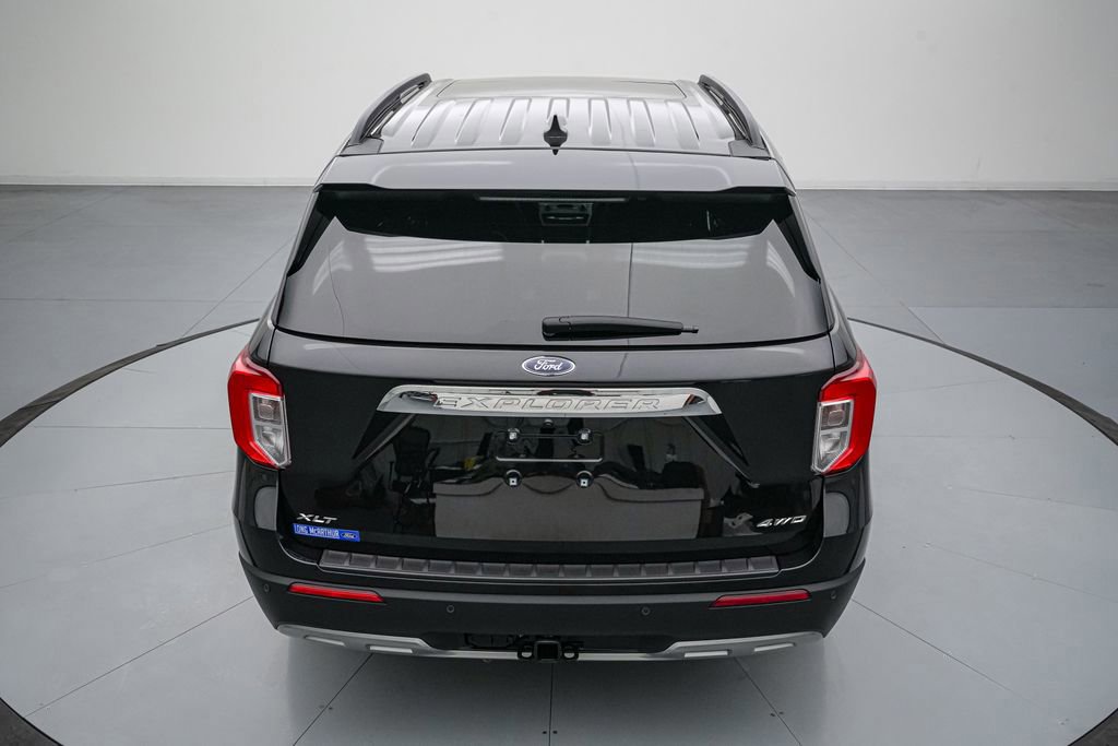 Certified 2024 Ford Explorer XLT w/ Equipment Group 202A AWD/4WD image 4