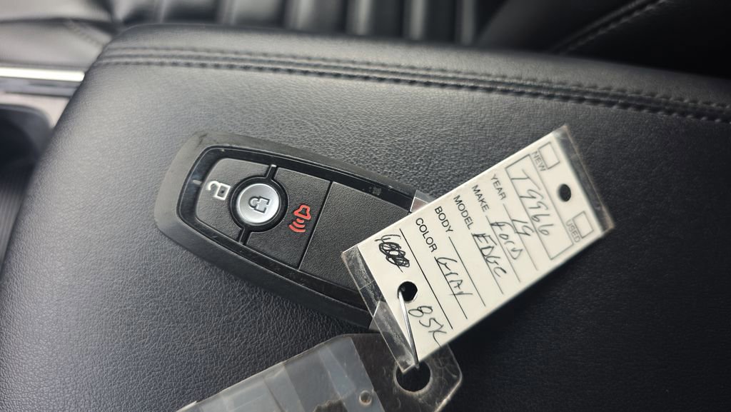 Certified 2019 Ford Edge SEL w/ Equipment Group 201A image 24