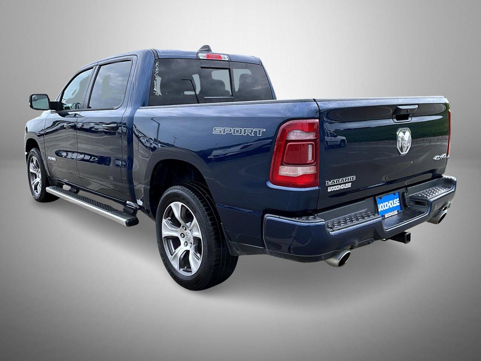 Used 2023 RAM 1500 Laramie AWD/4WD image 7