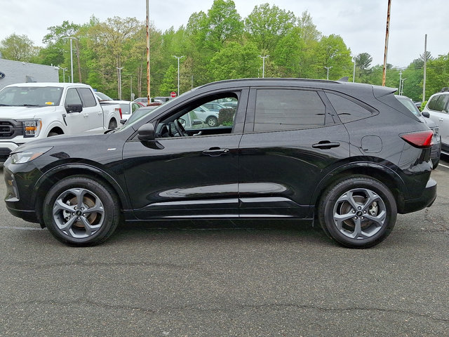 Certified 2023 Ford Escape ST-Line w/ Tech Pack #1 AWD/4WD image 6