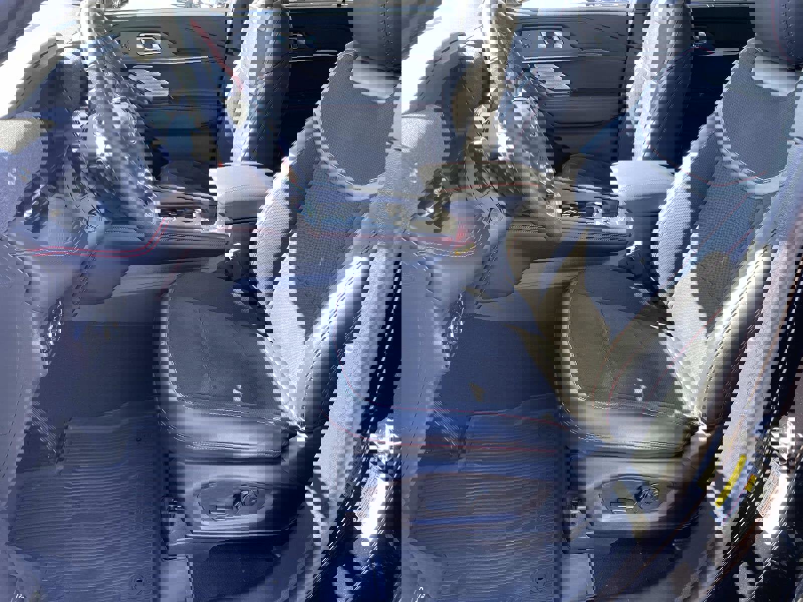 Certified 2025 Ford Explorer ST image 17