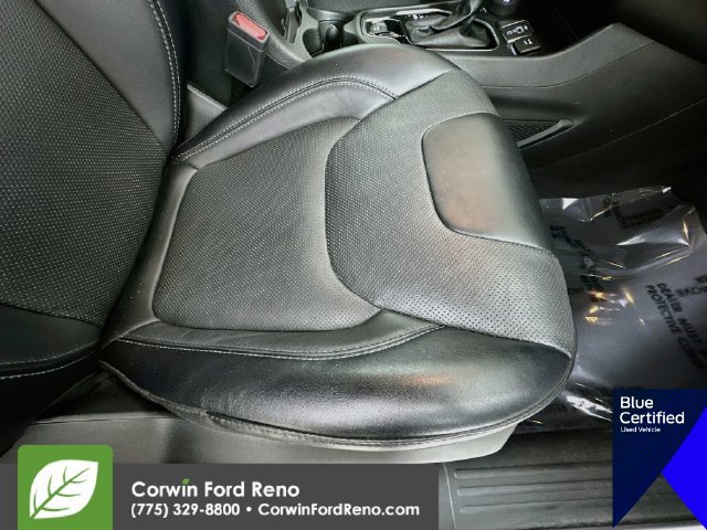 Used 2022 Jeep Cherokee Limited AWD/4WD image 32