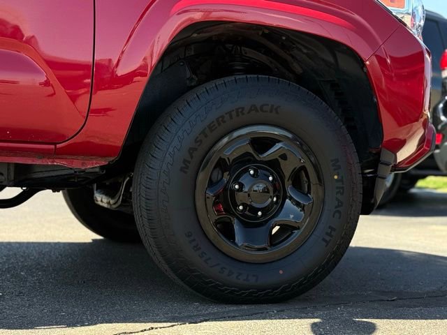 Used 2020 Toyota Tacoma SR AWD/4WD image 40