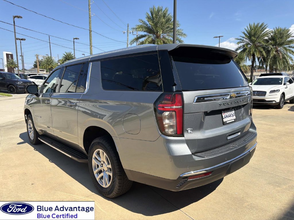 Used 2023 Chevrolet Suburban LT w/ Luxury Package RWD image 7