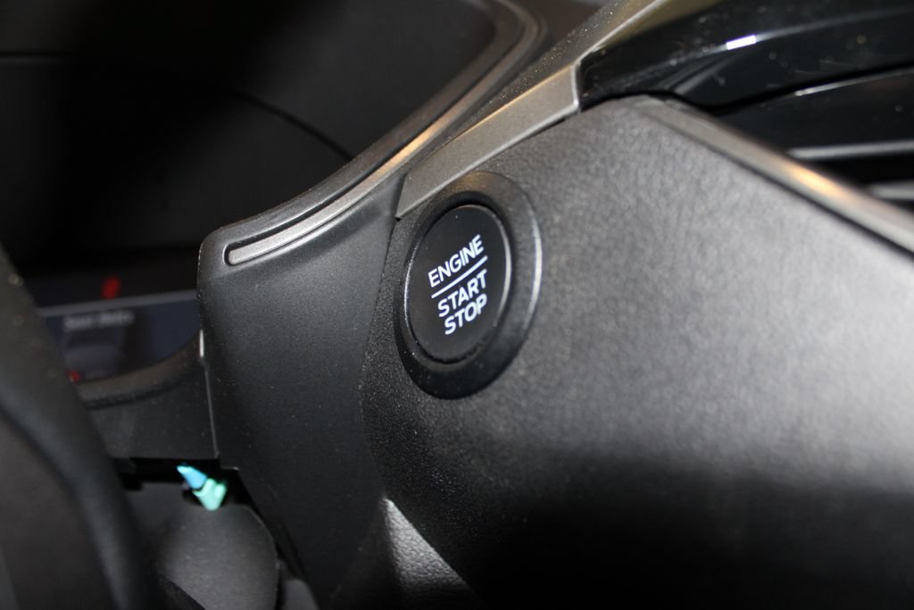 Certified 2024 Ford Escape Active AWD/4WD image 23